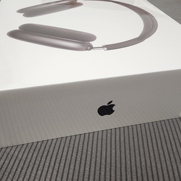 Apple AirPod Max - Picture 3 of 5